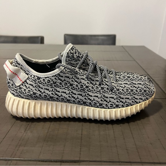 Adidas “YEEZY” BOOST 350 "TURTLE DOVE" sneakers (not authentic) men sz 8 - Picture 3 of 12